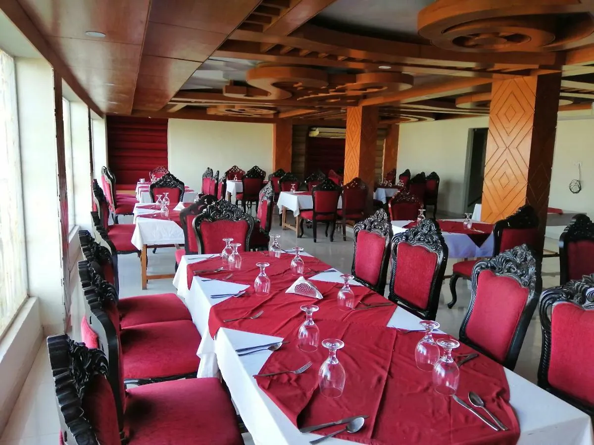 Grand Lake View Hotel Dhaka 3*,