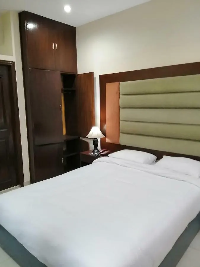 Grand Lake View Hotel Dhaka